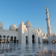 Beautiful places you must visit Abu Dhabi Grand Mosque (2)